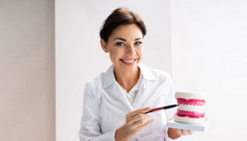 Fixed vs. Removable Dental Bridges: Which Is Right for You?