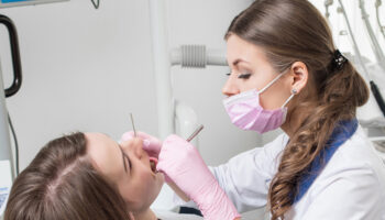 Can You Extract Teeth and Get Dentures on the Same Day?
