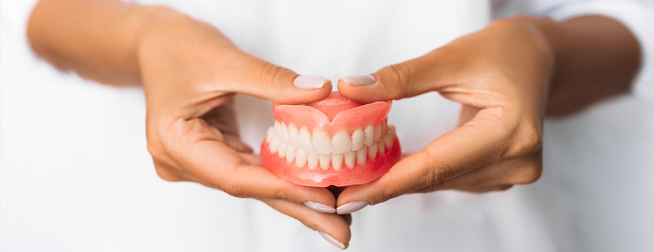 Adjusting to Life with Dentures: What to Expect