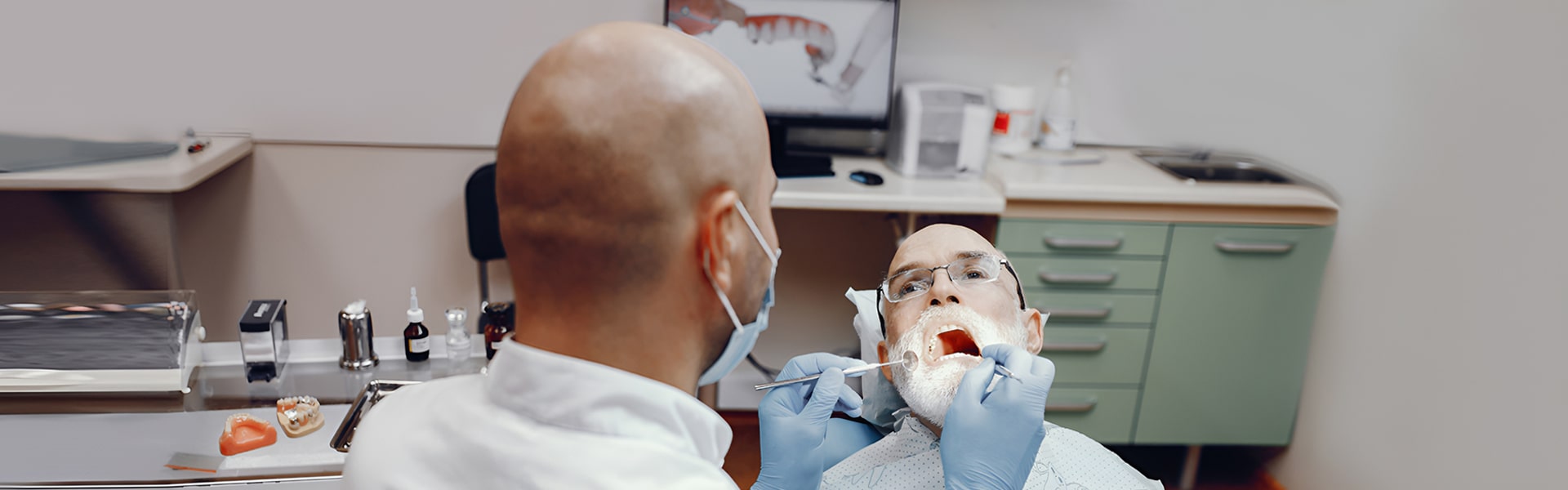 Who’s a Good Candidate for Dentures?