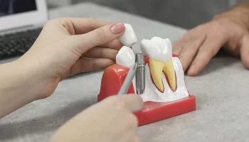 Why Does My Dental Implant Hurt When I Bite Down? Possible Causes and When to Get It Checked